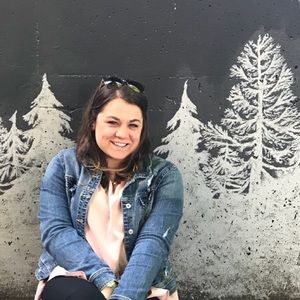 Meet your Posher, Maria